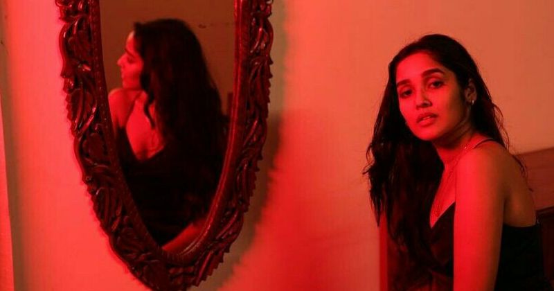 Anikha latest photo viral red hot