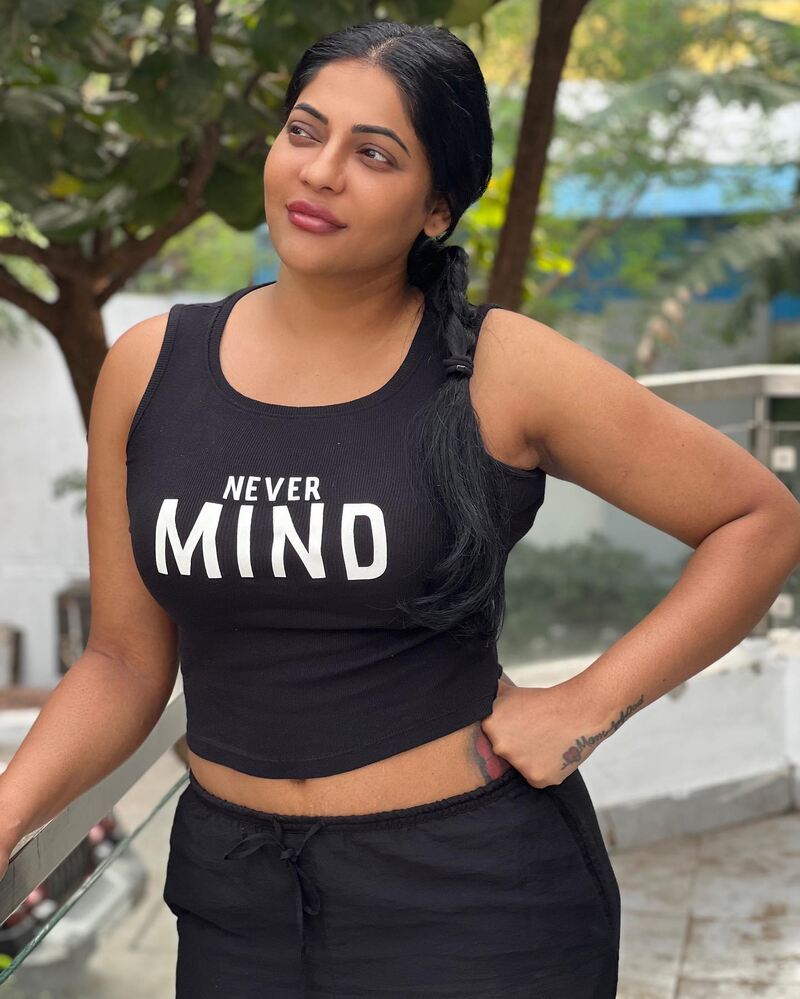 Reshma pasupuleti new bhagya lakshmi hotvedio