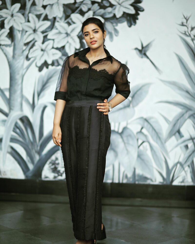 Aishwarya rajesh new hott