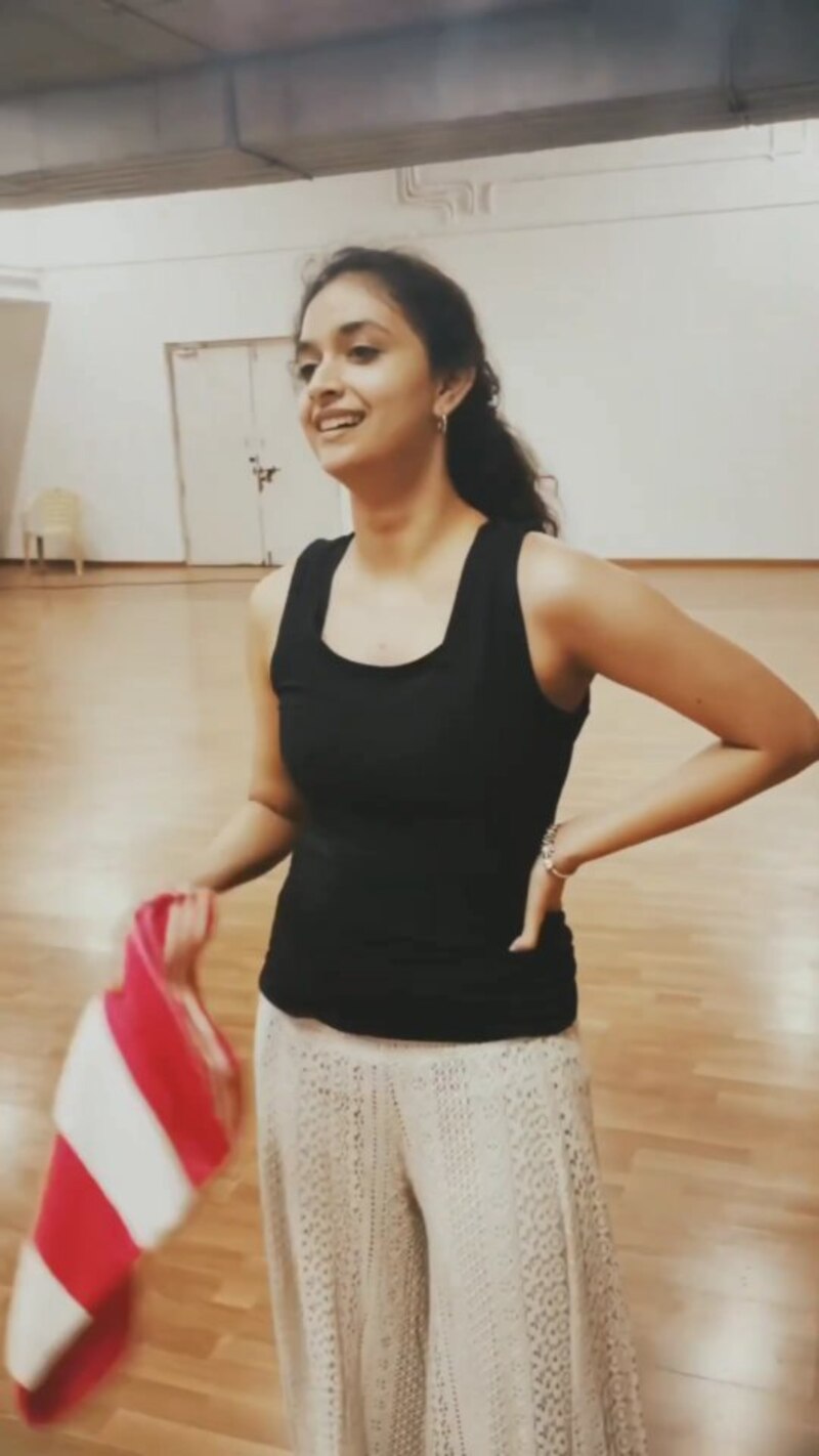 Keerthy suresh new hotvedio