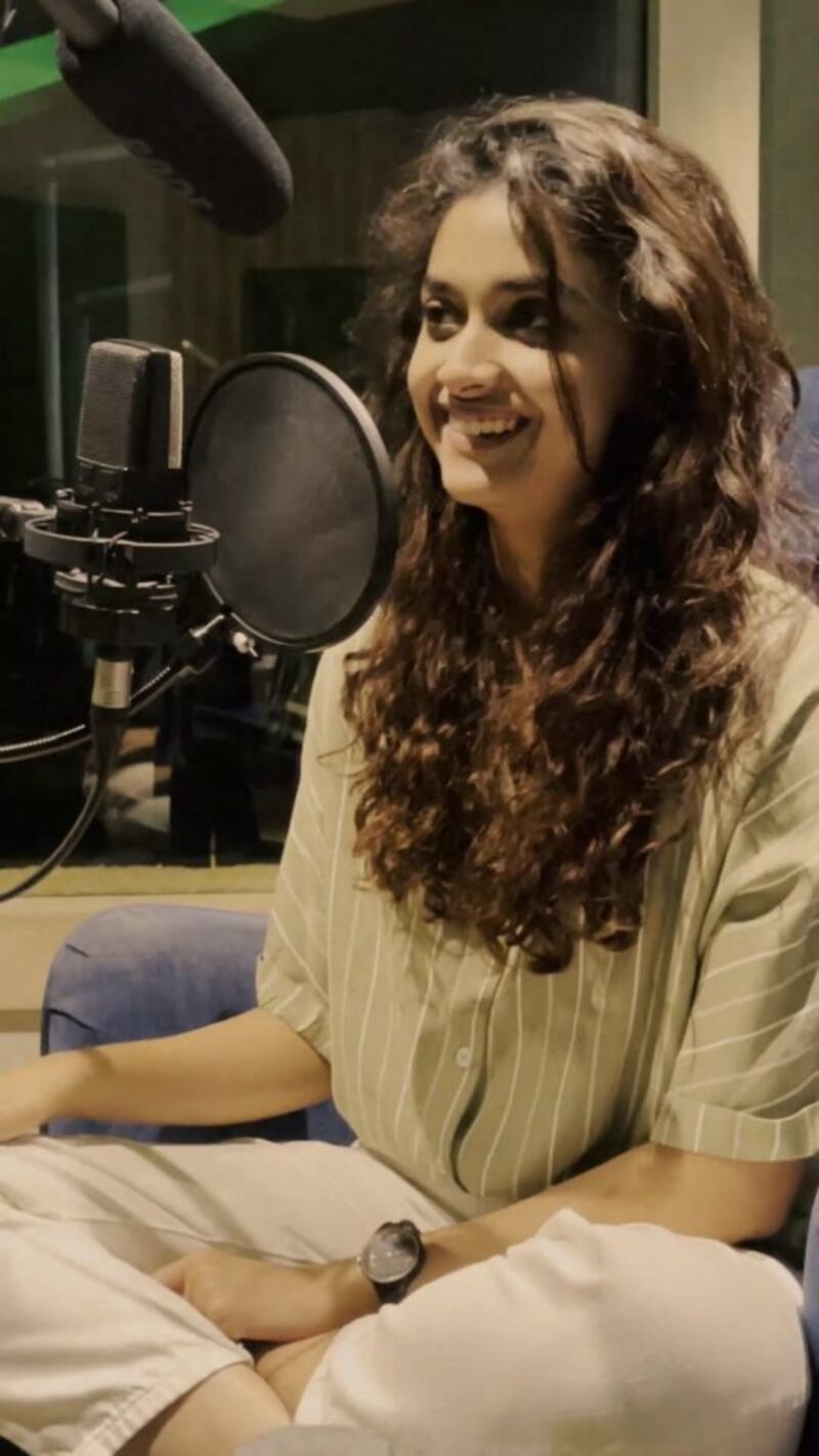 Keerthysuresh anagha new hot