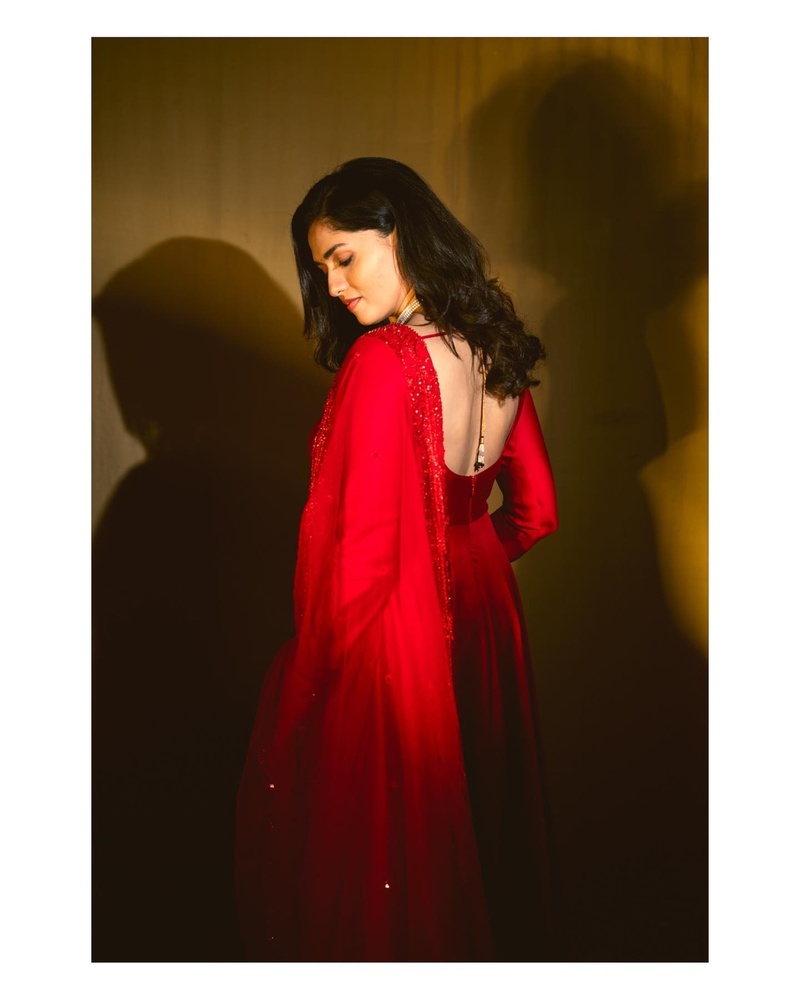 Sunaina hotclicks new photo