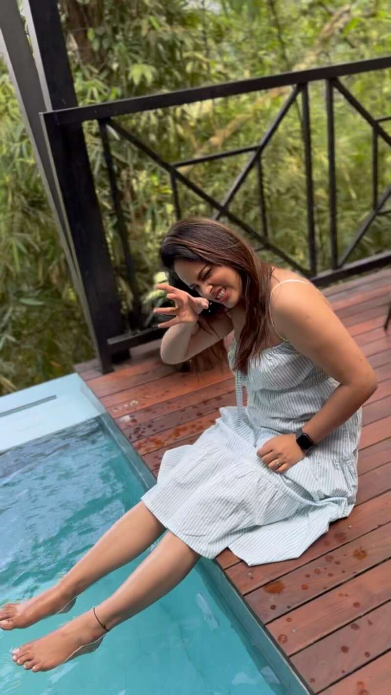 Nandita swetha new hotclicks