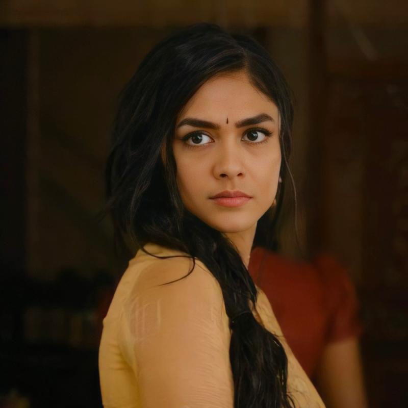 Mrunal thakur latest photo viral