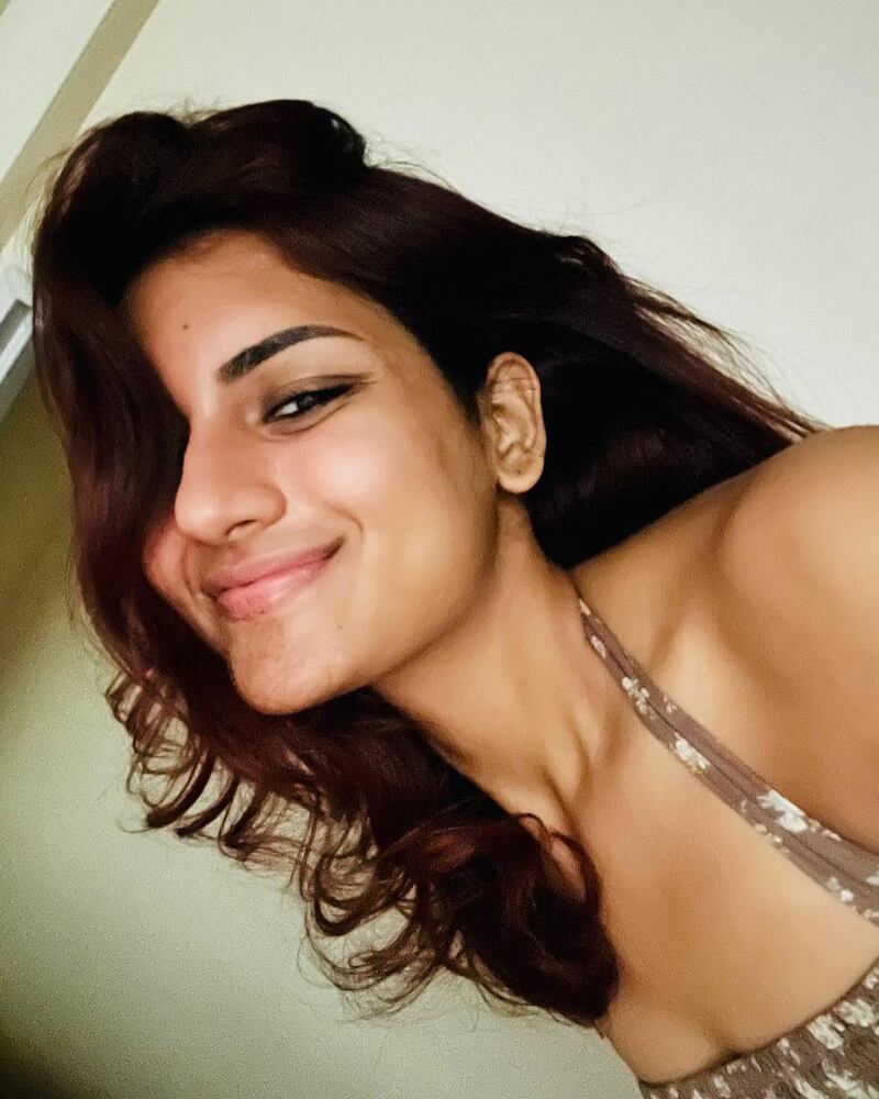 Nivaa biggboss new vijaytv tamil hot