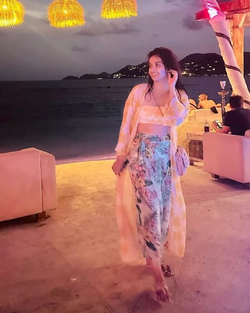 Keerthysuresh hotbech new clicks