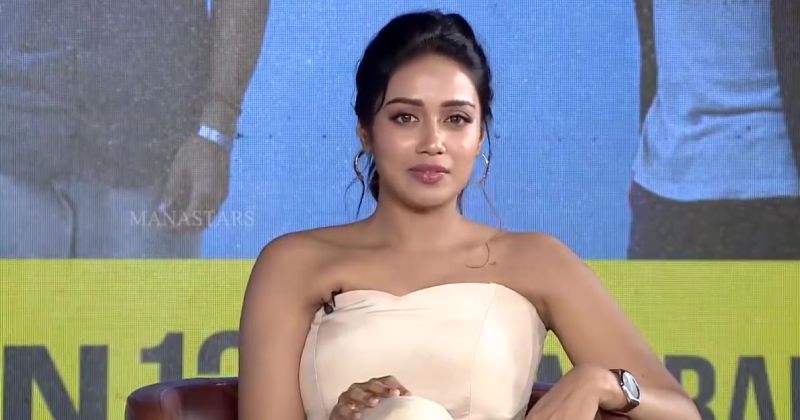 Nivetha happy face photo viral