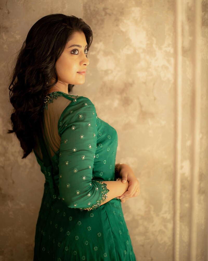 Ammuabhirami hot new clicks