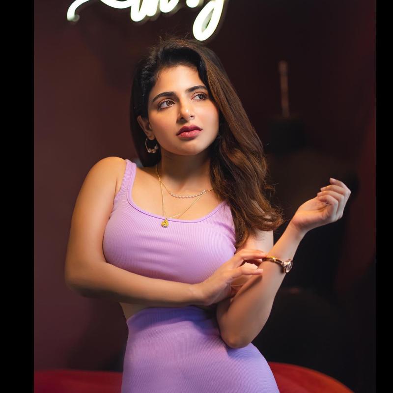 Iswarya menon latest pics viral