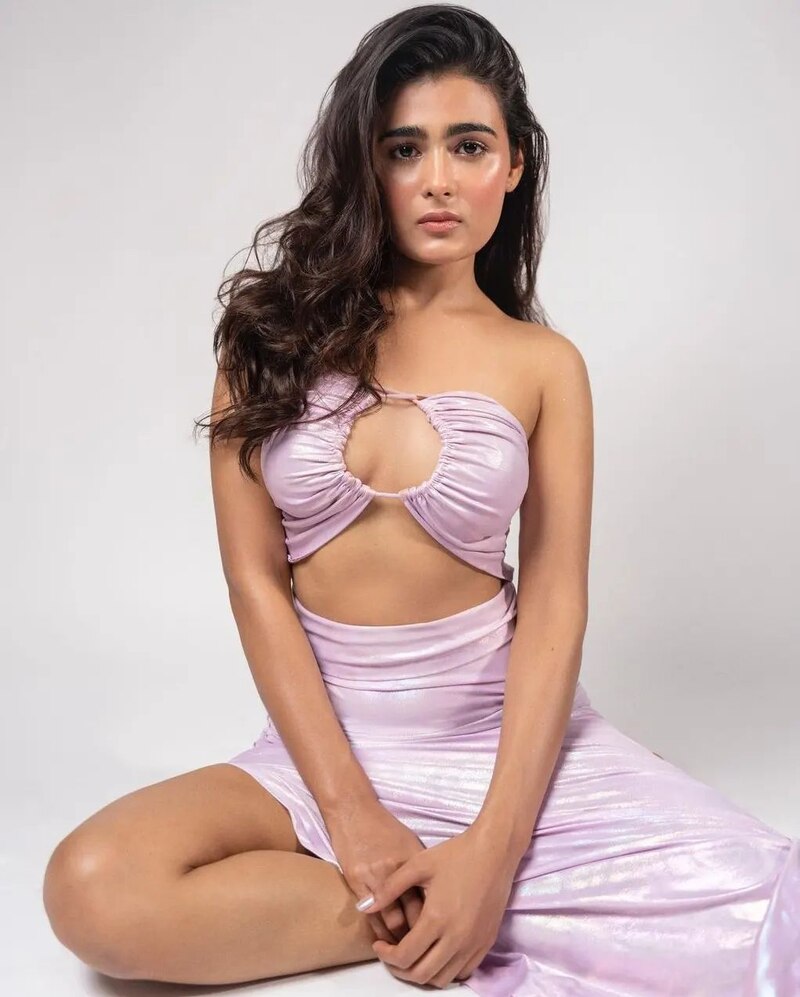 Shalinipandey bikkini new hot