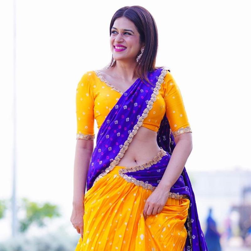 Sharadhha das latest photo