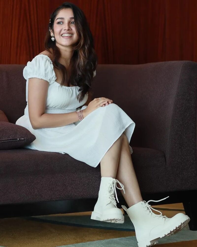 Anikhasurendran actress new hot