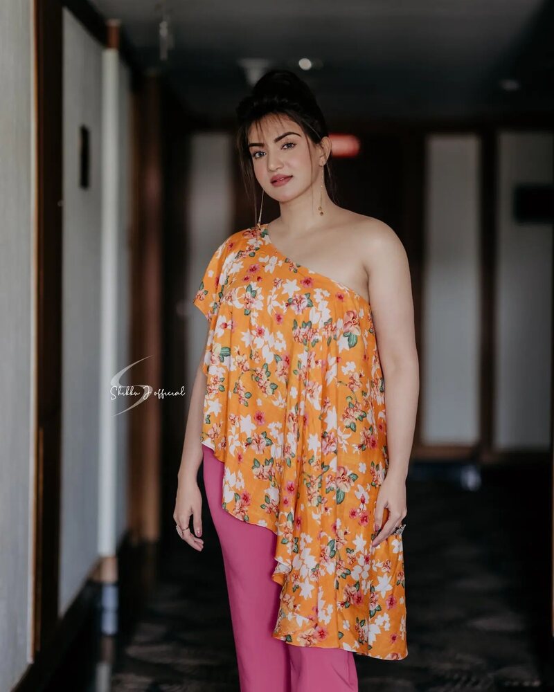 Honeyrose actress new hot