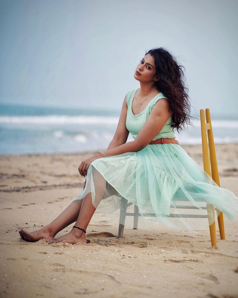 Roshniharipriyan vijaytv new hot