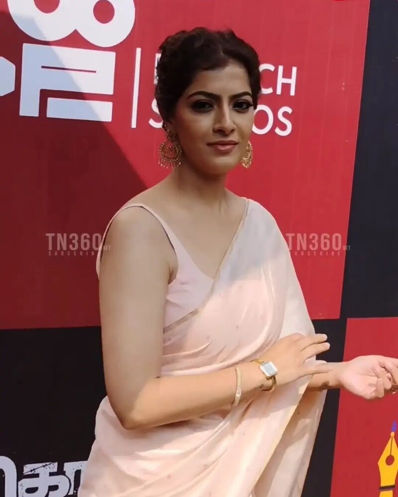 Varalaxmisarathkumar tamil new hot