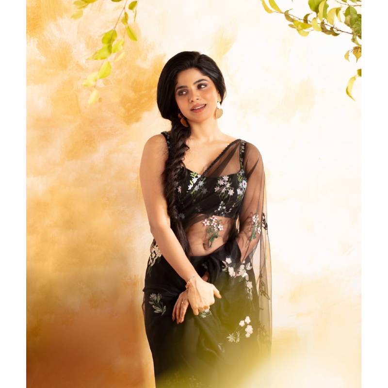 Divya latest photos viral