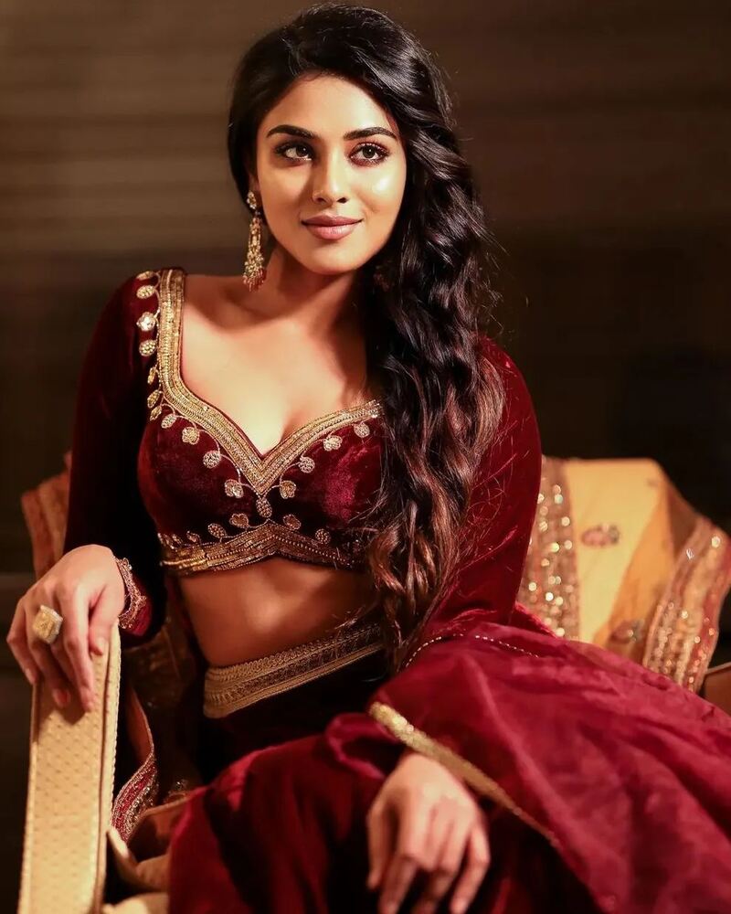 Indhujaravichandran actress new clicks