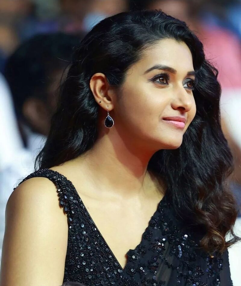 Priyabhavanishankar actress new hotclicks