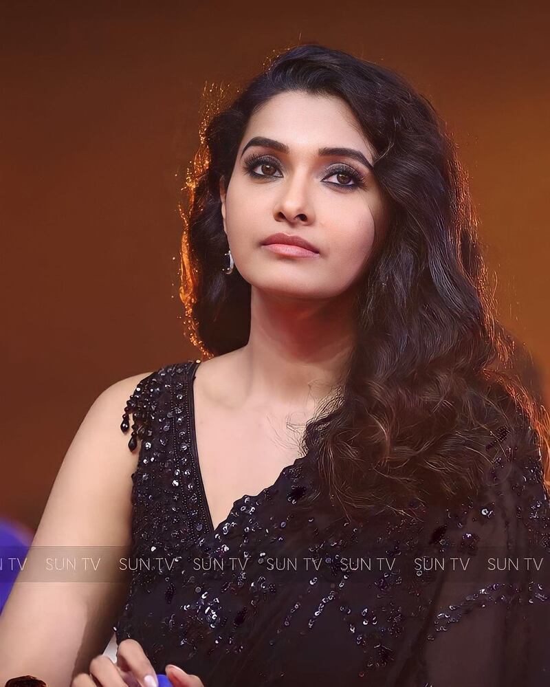 Priyabhavanishankar actress new hotclicks