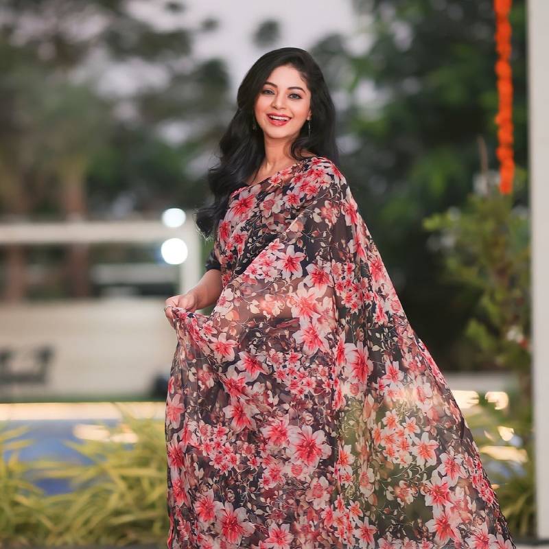 Sanam latest clicks viral