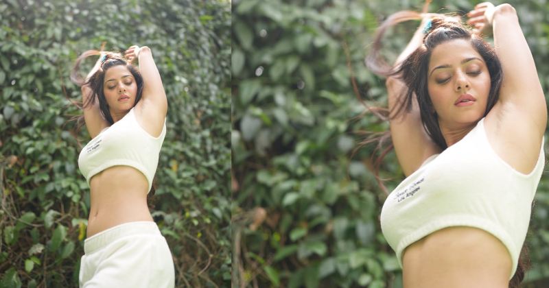 Vedhika latest hot click