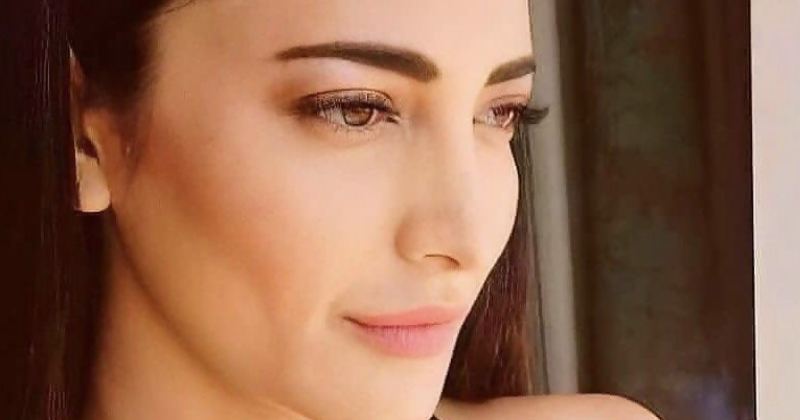 Shruti latest clicks trending