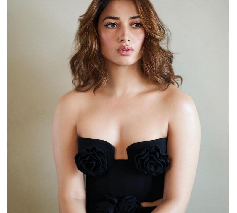 Tamana latest clicks