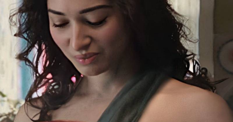 Tamana latest in white