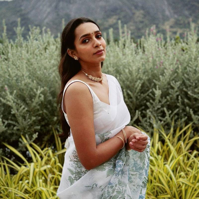 Sanchana latest clicks