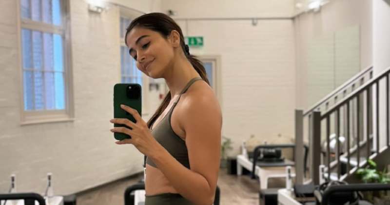 Pooja latest clicks viral