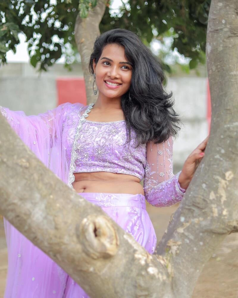 Dhivya duraisamy new hotclicks