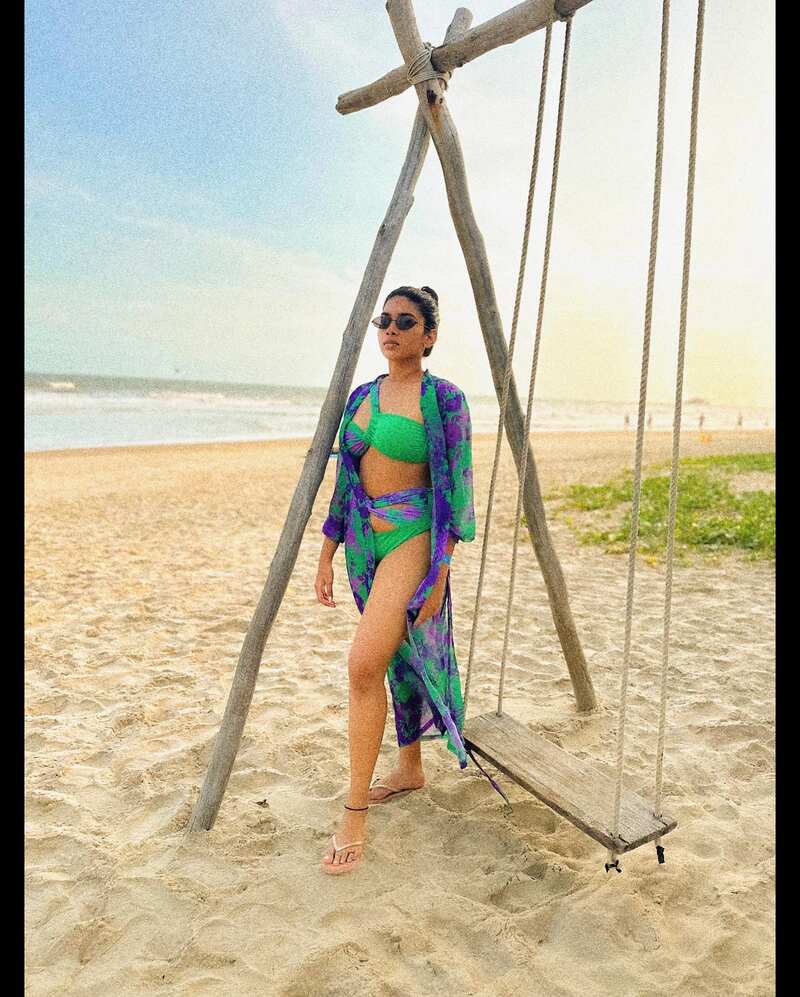 Dusharavijayan beach clicks viral