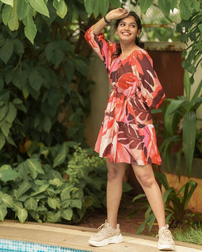 Pranikadhakshu vijaytv clicks trending