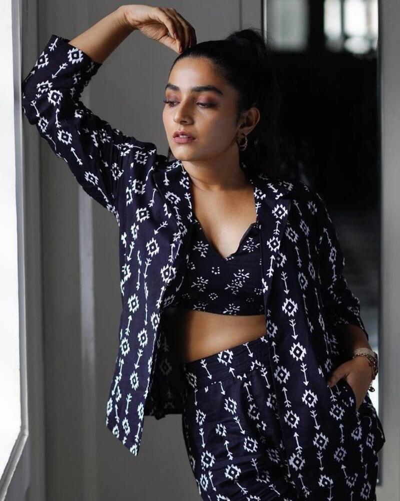 Rajisha vijayan mallu trending photo viral