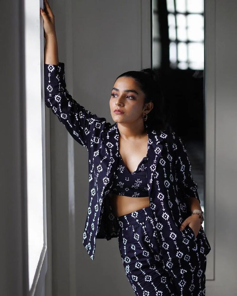 Rajisha vijayan mallu trending photo viral