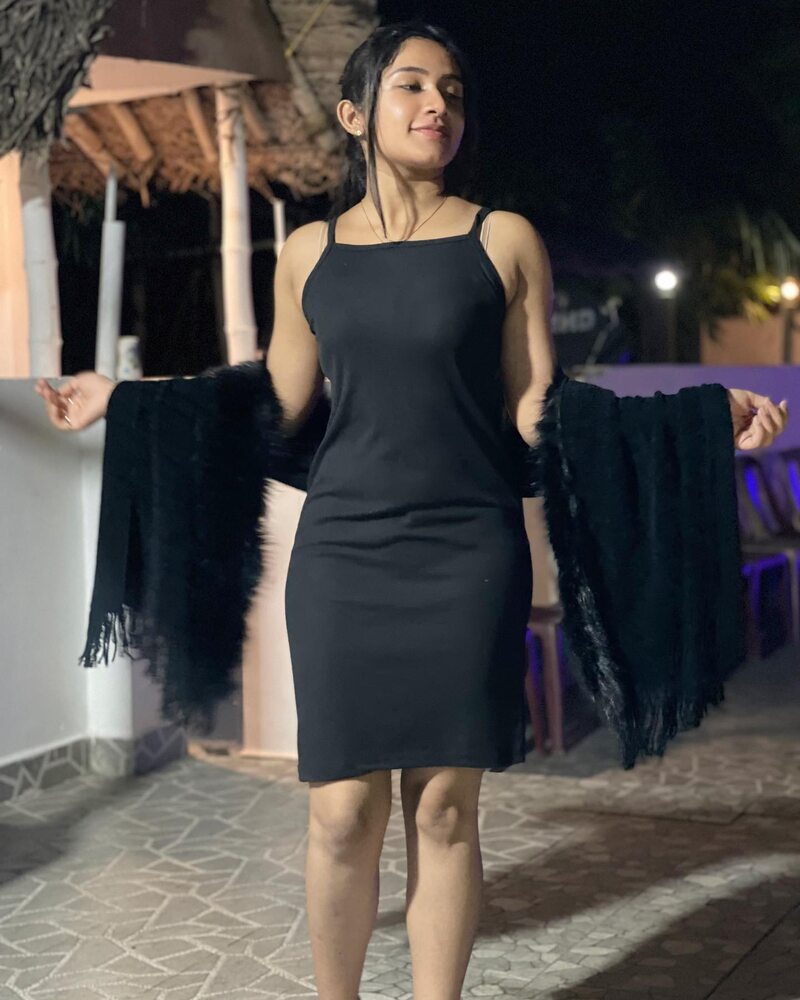 Raveena daha new clicks