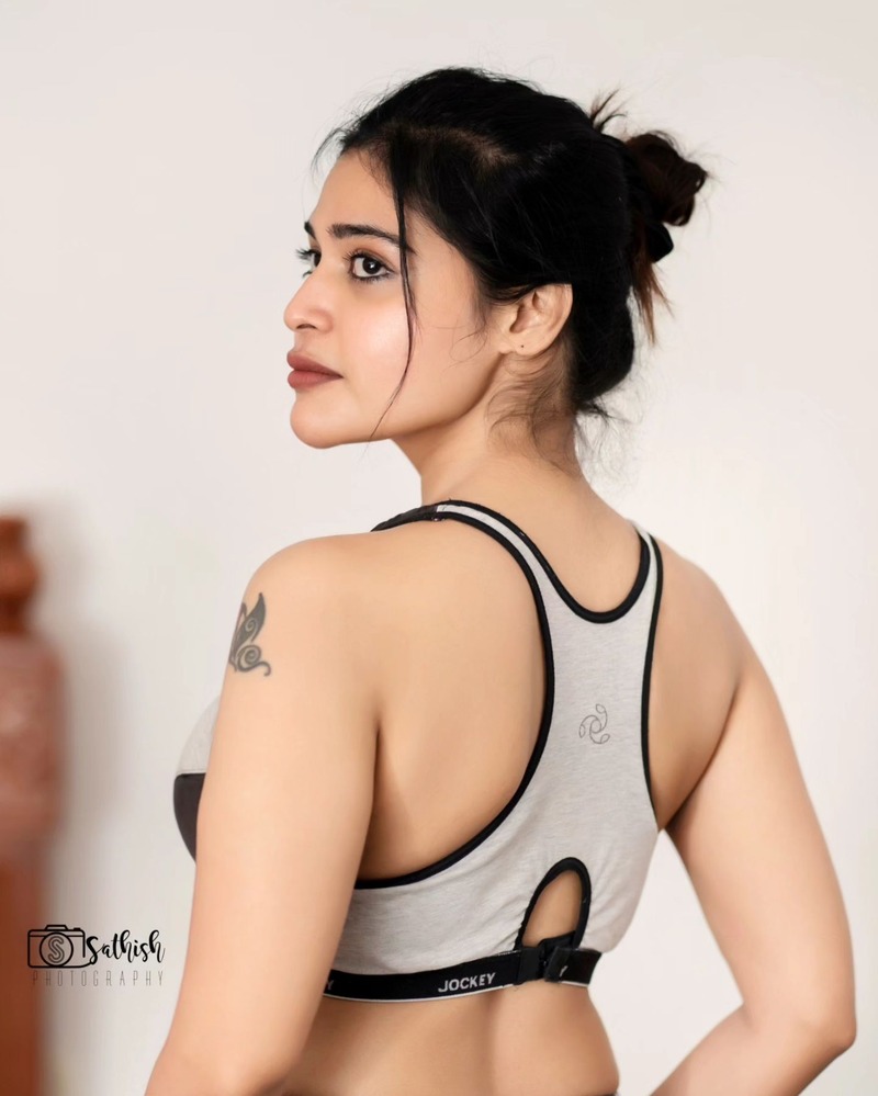 Dharsha gupta new clicks trending viral