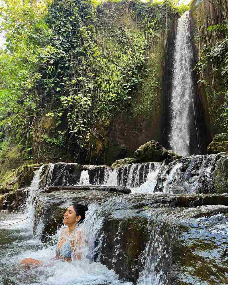 Manisha yadav new beach clicks photos