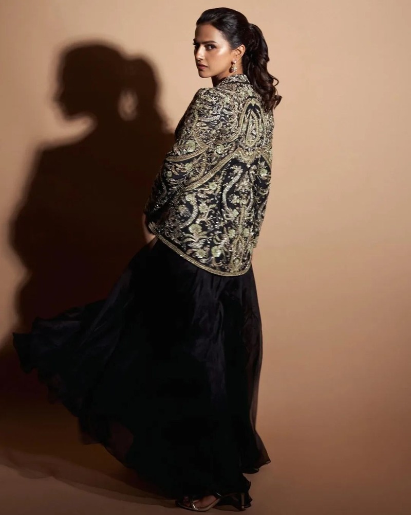 Shraddha srinath new photos clicks viral