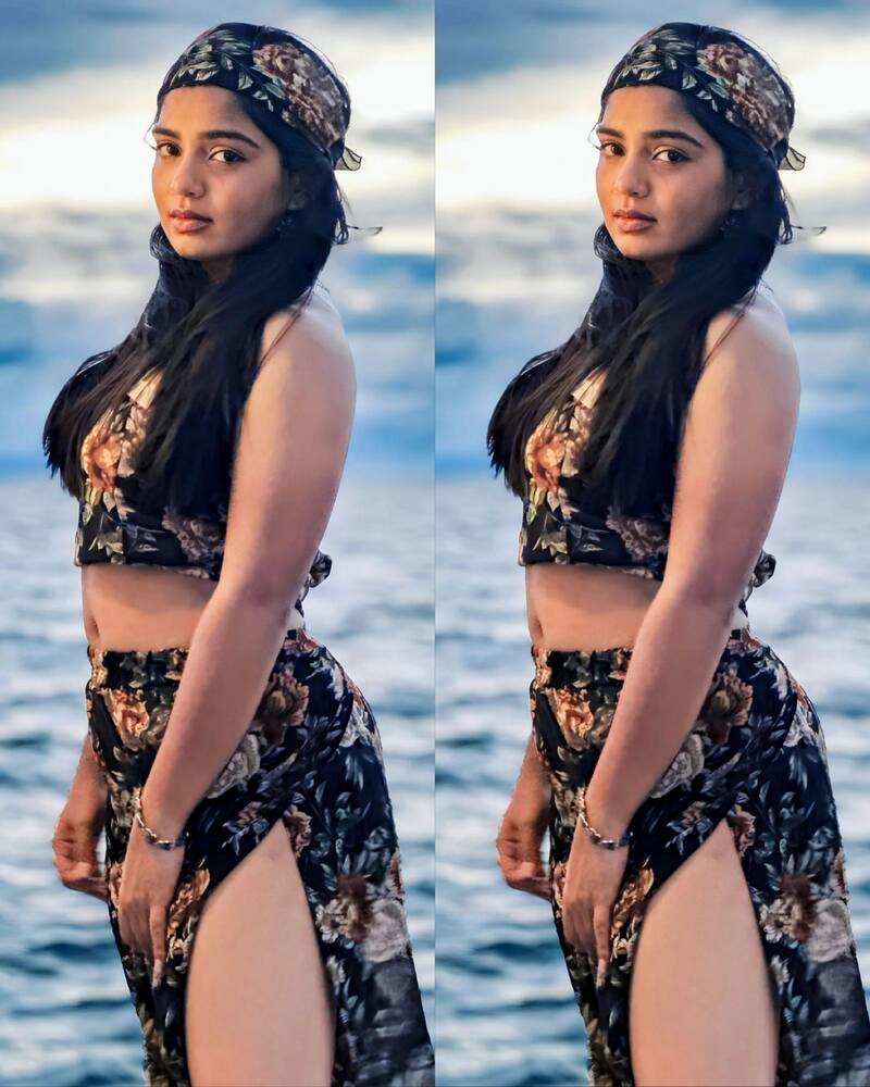 Gourigkishan 96frame new clicks on beach