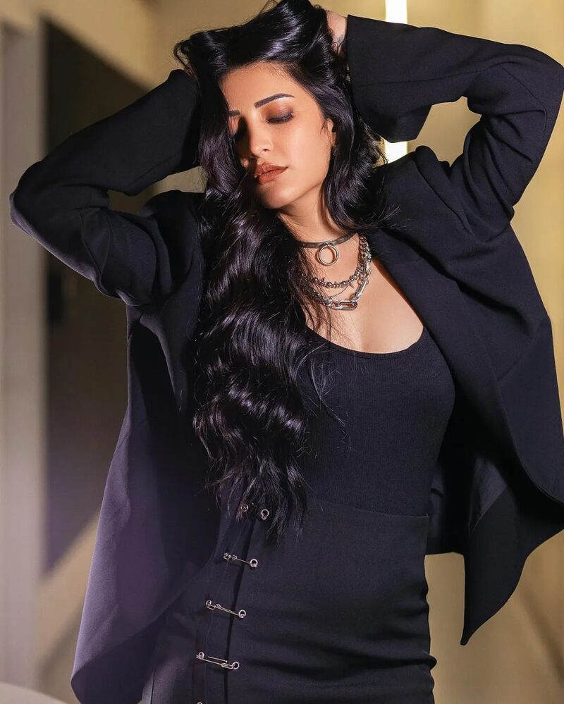Shruti haasan new clicks went viral