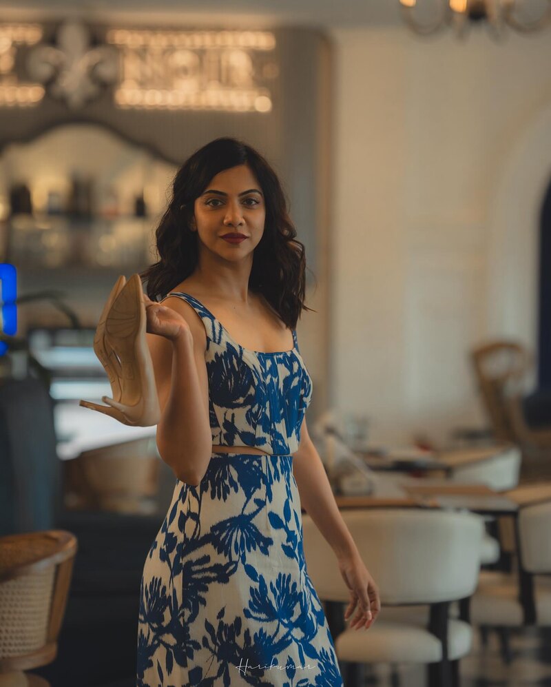 Madonna sebastian new blue dress clicks