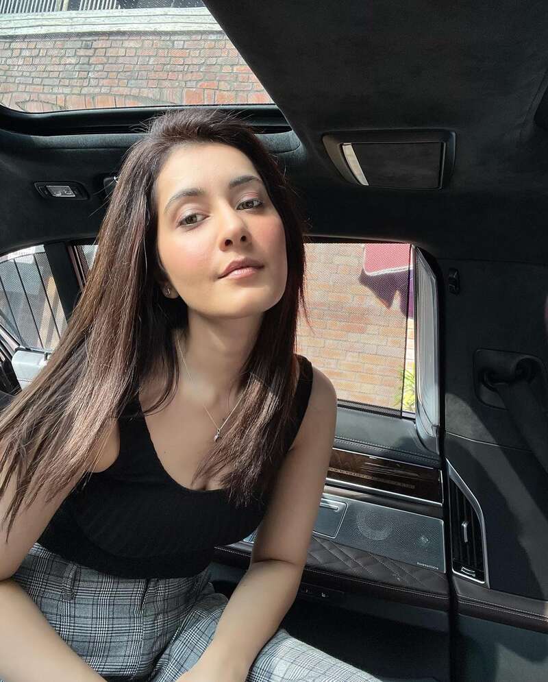 Raashii khanna new black dress clicks