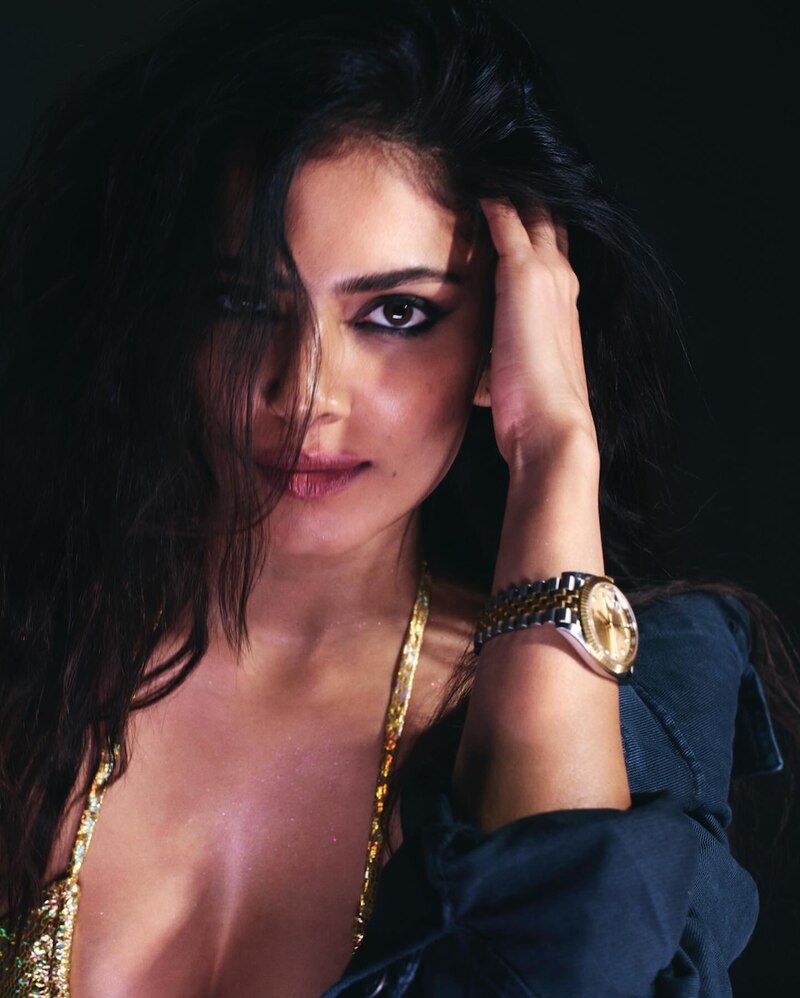 Malavika mohanan recent photoshoot blue dress