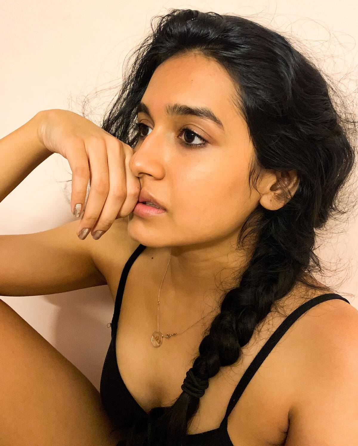 Samyuktha viswanathan new katchi sera clicks