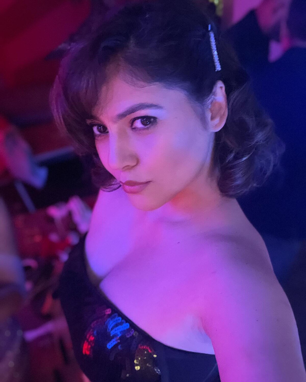 Sherin biggboss frame in hot dress