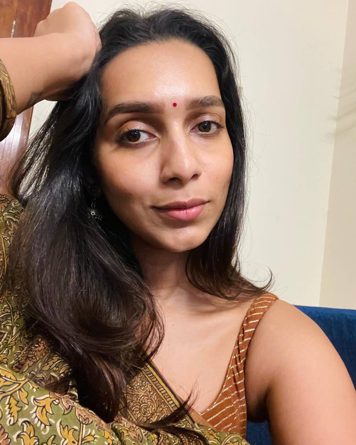 Sanchana natarajan new beach clicks viral