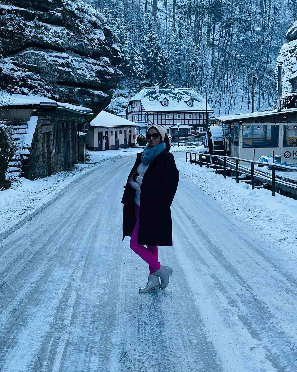 Priyabhavani shankar in switzerland clicks viral