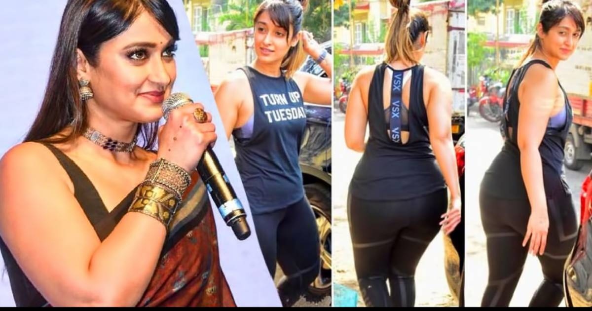 Ileana in bathroom selfie viral photo