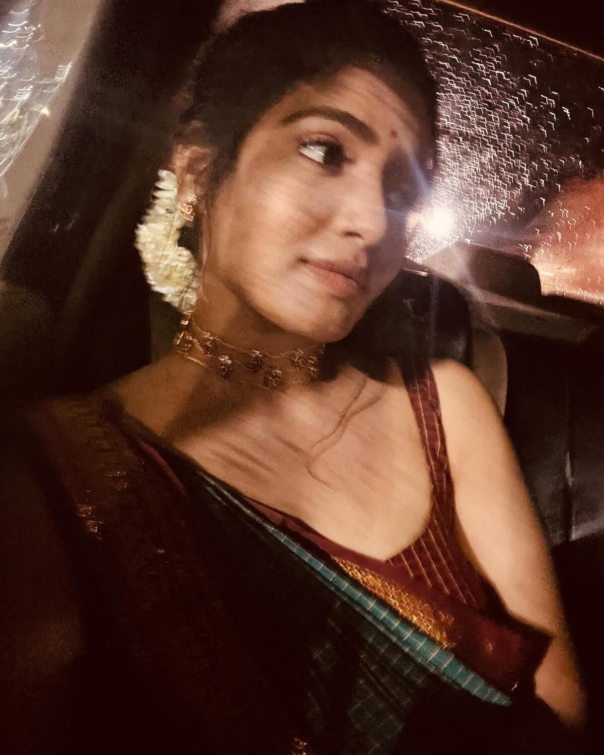 Anshithaanji behind the scean chellama vedio